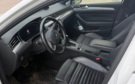 Volkswagen Passat B8 рестайлинг, 2019 год, 3 400 000 рублей, 4 фотография