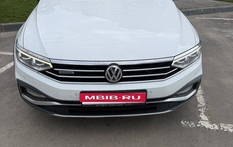 Volkswagen Passat B8 рестайлинг, 2019 год, 3 400 000 рублей, 8 фотография
