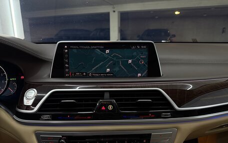 BMW 7 серия, 2018 год, 11 фотография