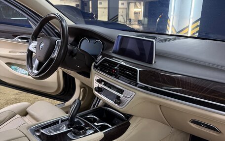 BMW 7 серия, 2018 год, 18 фотография