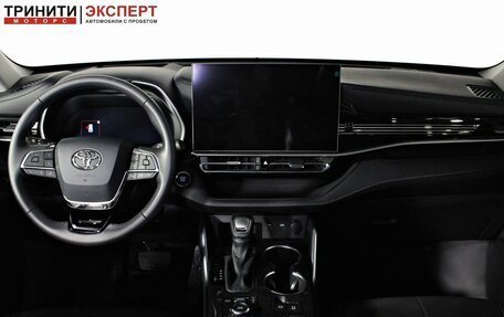 Toyota Highlander, 2026 год, 6 240 000 рублей, 15 фотография