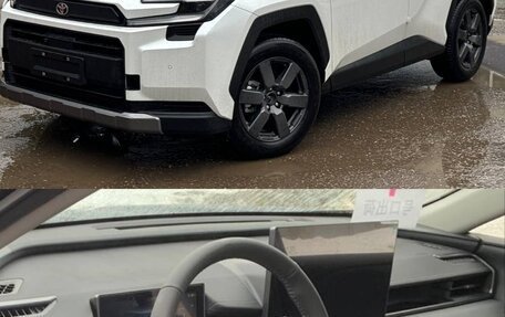 Toyota RAV4, 2026 год, 4 200 000 рублей, 3 фотография