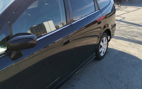 Honda Stream I рестайлинг, 2002 год, 625 000 рублей, 3 фотография