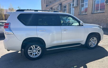 Toyota Land Cruiser Prado 150 рестайлинг 2, 2013 год, 2 580 000 рублей, 3 фотография