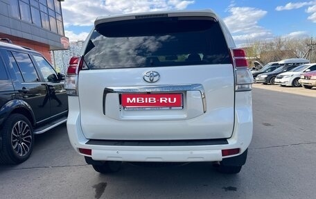 Toyota Land Cruiser Prado 150 рестайлинг 2, 2013 год, 2 580 000 рублей, 6 фотография