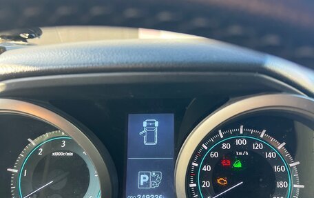 Toyota Land Cruiser Prado 150 рестайлинг 2, 2013 год, 2 580 000 рублей, 16 фотография