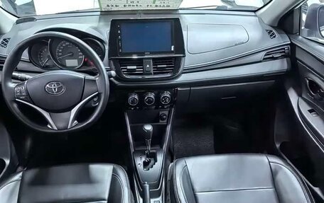 Toyota Vios III, 2022 год, 1 300 000 рублей, 7 фотография
