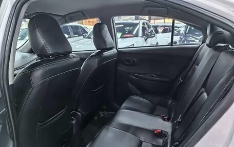 Toyota Vios III, 2022 год, 1 300 000 рублей, 10 фотография