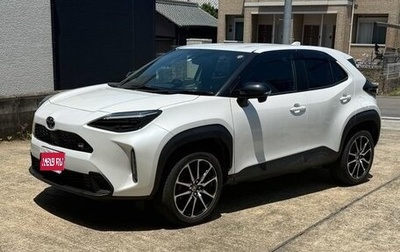 Toyota Yaris Cross, 2023 год, 1 350 000 рублей, 1 фотография