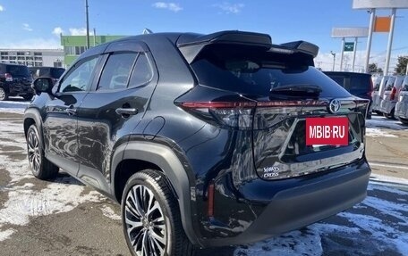 Toyota Yaris Cross, 2023 год, 1 502 000 рублей, 6 фотография