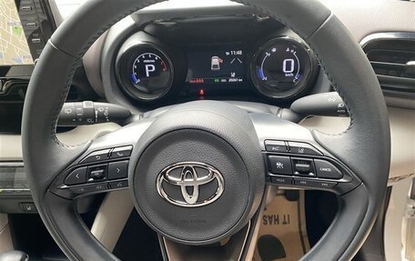 Toyota Yaris, 2022 год, 1 149 000 рублей, 26 фотография