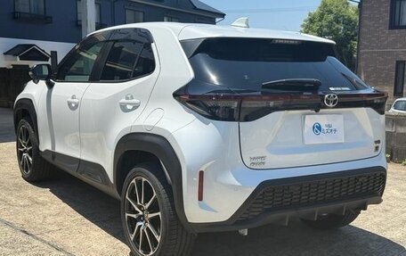 Toyota Yaris Cross, 2023 год, 1 350 000 рублей, 6 фотография