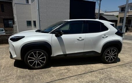 Toyota Yaris Cross, 2023 год, 1 350 000 рублей, 5 фотография