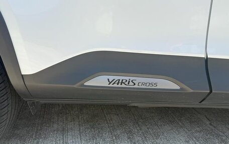 Toyota Yaris Cross, 2023 год, 1 350 000 рублей, 20 фотография