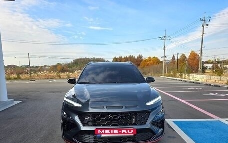 Hyundai Kona I, 2023 год, 1 720 000 рублей, 2 фотография