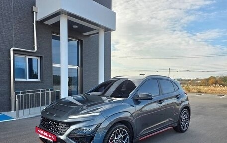 Hyundai Kona I, 2023 год, 1 720 000 рублей, 3 фотография