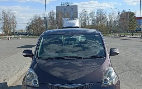 Toyota Ractis I, 2009 год, 715 000 рублей, 5 фотография