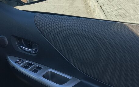 Toyota Ractis I, 2009 год, 715 000 рублей, 15 фотография