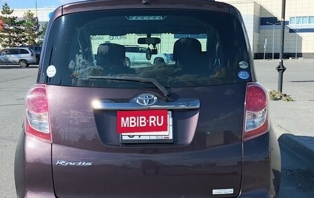 Toyota Ractis I, 2009 год, 715 000 рублей, 19 фотография