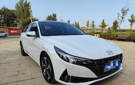 Hyundai Elantra, 2022 год, 1 050 000 рублей, 1 фотография
