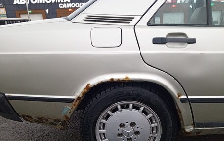 Mercedes-Benz 190 (W201), 1985 год, 170 000 рублей, 11 фотография