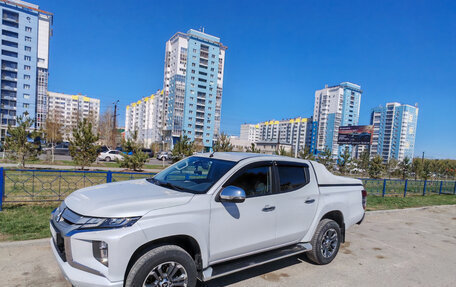 Mitsubishi L200 IV рестайлинг, 2020 год, 3 100 000 рублей, 8 фотография