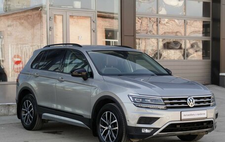 Volkswagen Tiguan II, 2019 год, 2 400 000 рублей, 3 фотография
