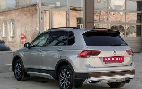 Volkswagen Tiguan II, 2019 год, 2 400 000 рублей, 7 фотография