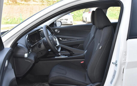 Hyundai Elantra, 2025 год, 1 430 000 рублей, 13 фотография