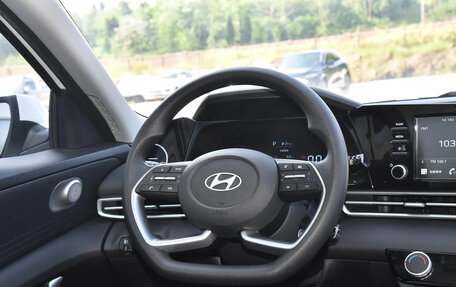 Hyundai Elantra, 2025 год, 1 430 000 рублей, 9 фотография