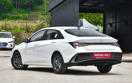 Hyundai Elantra, 2025 год, 1 430 000 рублей, 11 фотография
