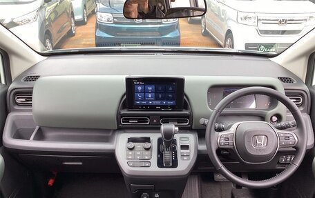 Honda Freed, 2025 год, 1 950 000 рублей, 14 фотография