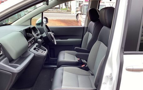 Honda Freed, 2025 год, 1 950 000 рублей, 24 фотография