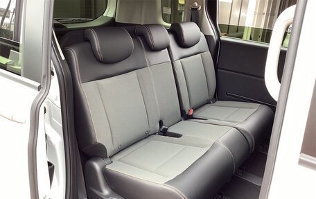 Honda Freed, 2025 год, 1 950 000 рублей, 27 фотография