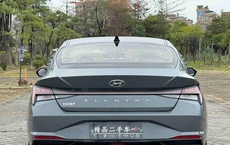 Hyundai Elantra, 2022 год, 1 120 000 рублей, 5 фотография