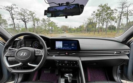 Hyundai Elantra, 2022 год, 1 120 000 рублей, 13 фотография