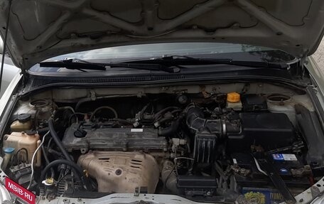 Toyota Avensis III рестайлинг, 2004 год, 600 000 рублей, 2 фотография