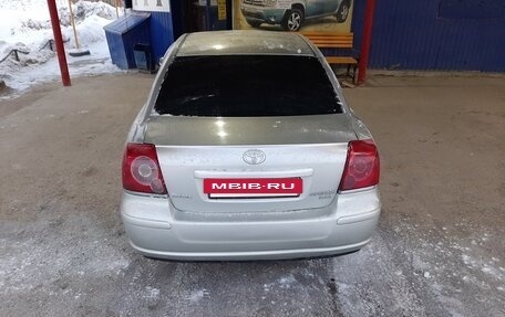 Toyota Avensis III рестайлинг, 2004 год, 600 000 рублей, 8 фотография
