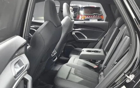 Audi Q5, 2025 год, 7 800 000 рублей, 17 фотография