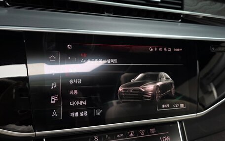 Audi A8, 2022 год, 7 650 035 рублей, 15 фотография