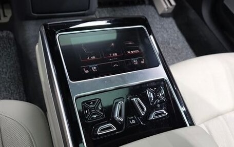 Audi A8, 2022 год, 7 650 035 рублей, 17 фотография