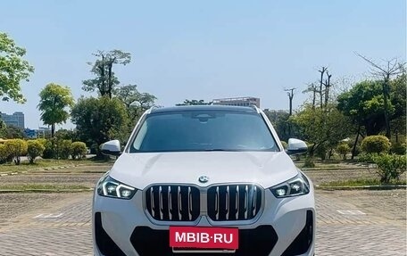 BMW X1, 2023 год, 2 800 000 рублей, 3 фотография
