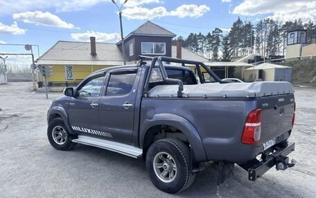 Toyota Hilux VII, 2014 год, 2 400 000 рублей, 10 фотография