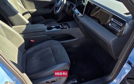 Volkswagen Tiguan, 2024 год, 4 550 000 рублей, 15 фотография