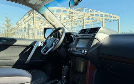 Toyota Land Cruiser Prado 150 рестайлинг 2, 2014 год, 4 500 000 рублей, 20 фотография