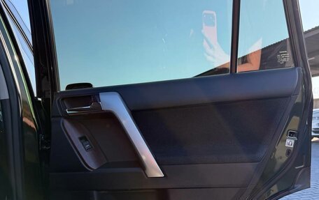 Toyota Land Cruiser Prado 150 рестайлинг 2, 2014 год, 4 500 000 рублей, 21 фотография