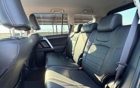 Toyota Land Cruiser Prado 150 рестайлинг 2, 2014 год, 4 500 000 рублей, 26 фотография