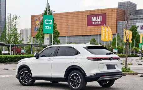 Honda Vezel, 2023 год, 1 650 000 рублей, 6 фотография