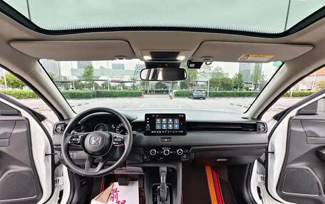 Honda Vezel, 2023 год, 1 650 000 рублей, 8 фотография