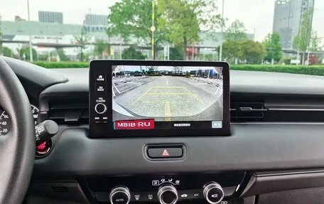 Honda Vezel, 2023 год, 1 650 000 рублей, 13 фотография